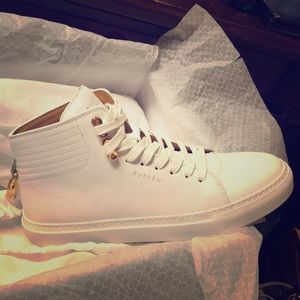 Buscemi 100MM Link Size 42 White(originally $925)